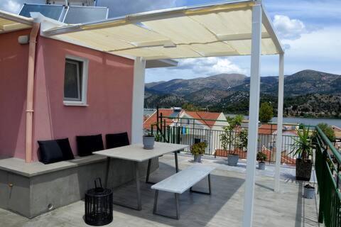 דירות Argostoli Terrace Loft With Sea Views מראה חיצוני תמונה